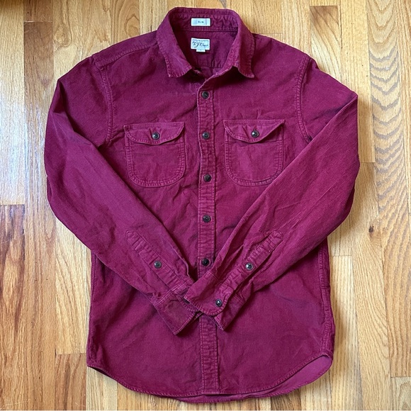J.Crew Corduroy Small Slim Garment Dyed Corduroy Work-shirt in Maroon - Picture 1 of 8